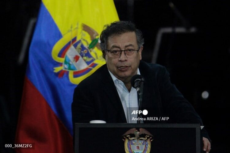 Petro cuestiona las elecciones en Venezuela