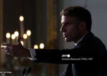Macron pide a los ucranianos expectativas reales