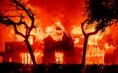 El fuego destruye todo a su paso
