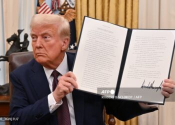 Trump no deja de firmar decretos