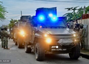 Militares patrullan la zona