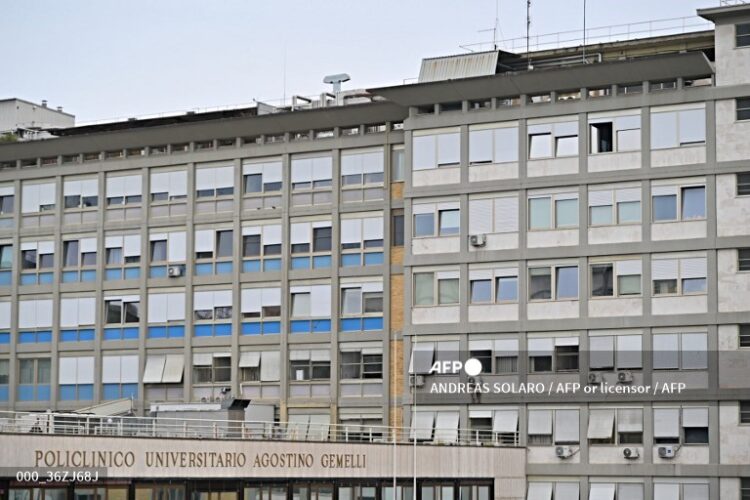 Francisco lleva tres semanas hospitalizado