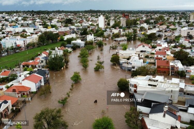 La ciudad de Bahía Blanca quedó inundada