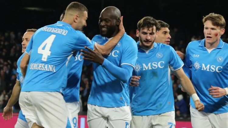 Napoli recupera un liderato codiciado por un pelotón de equipos
