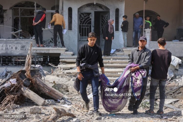 Los bombardeos causaron más de 400 muertos