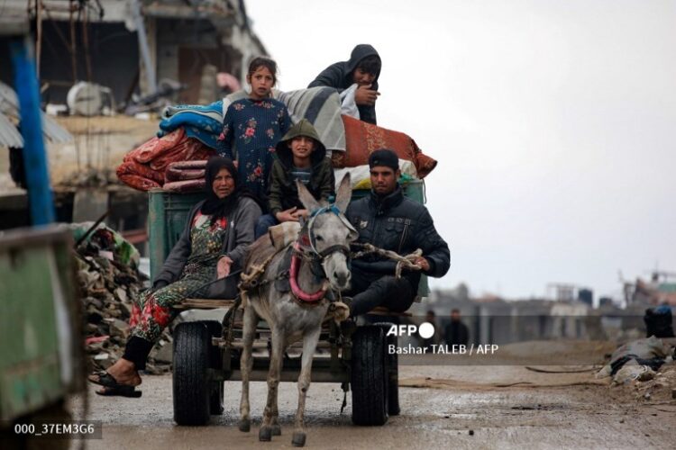 Los palestinos nuevamente deben huir