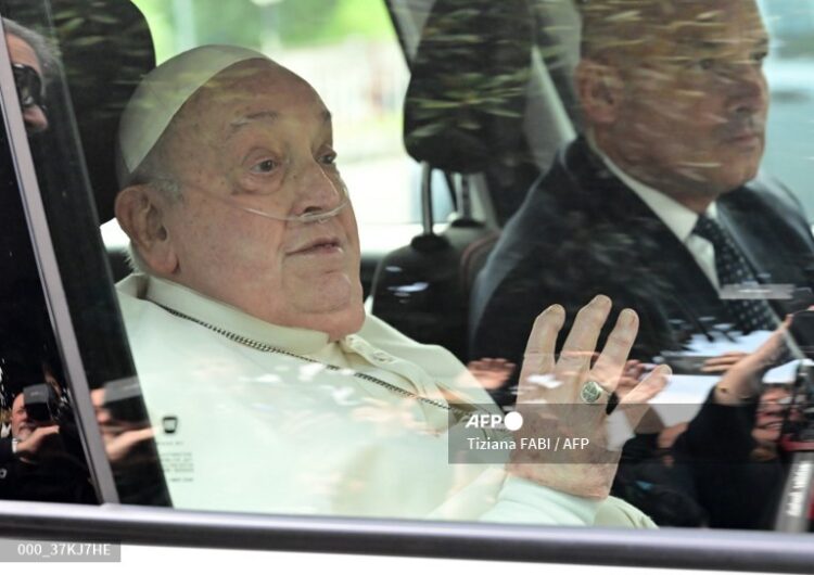 El Papa fue llevado a la residencia de Santa Marta