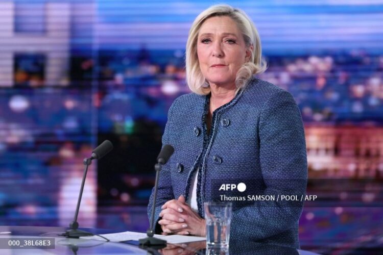 Le Pen considera el fallo judicial de político