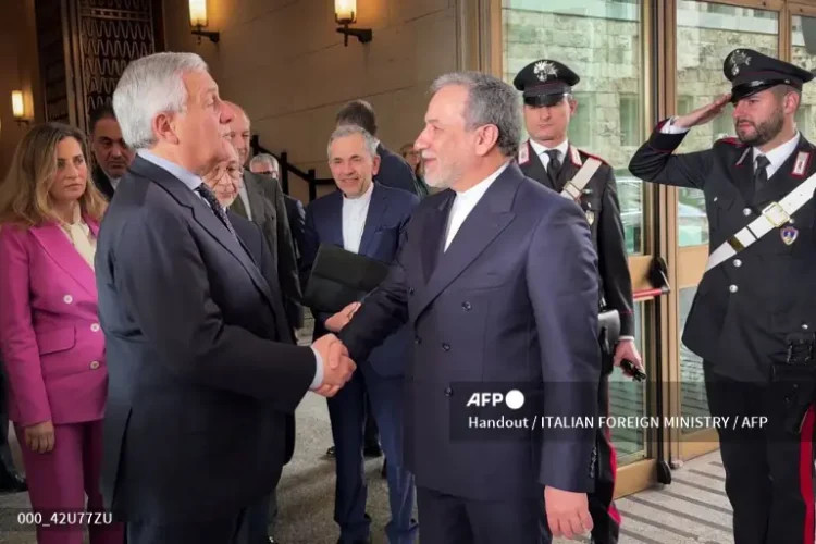 Los delegados de Irán y Estados Unidos