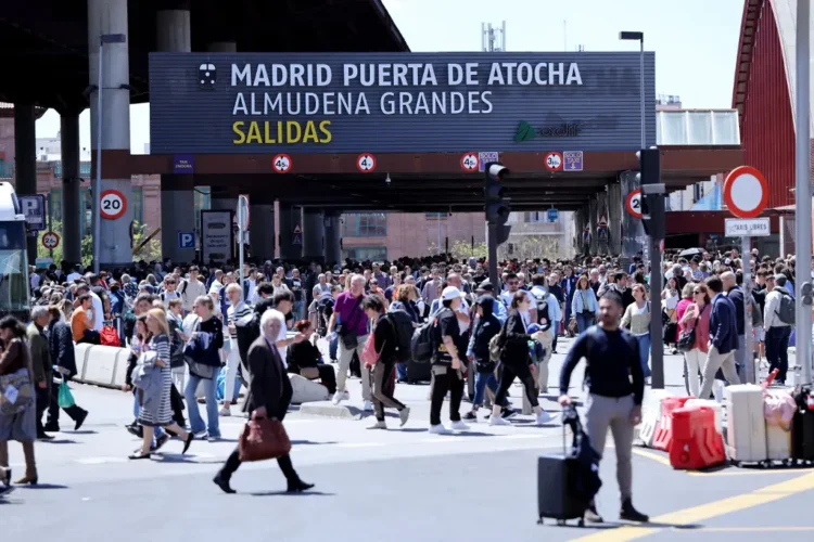 El apagón generó caos en España/AFP
