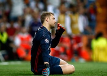 Neuer sufre reacción muscular y deja de entrenar con el Bayern