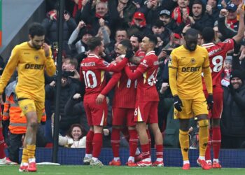 Luis Díaz lidera el triunfo del Liverpool ante el Wolverhampton