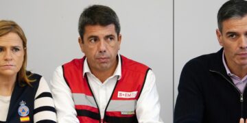 El líder de Valencia, acorralado por sus cambios de versión sobre las inundaciones