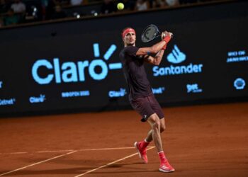 Zverev cumple con lo justo y avanza a octavos del ATP de Rio, que despide a Fonseca