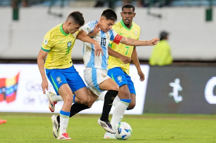 Brasil y Argentina empatan 1-1 y posponen definición del Sudamericano Sub-20