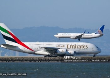La aerolínea Emirates aplica restricciones