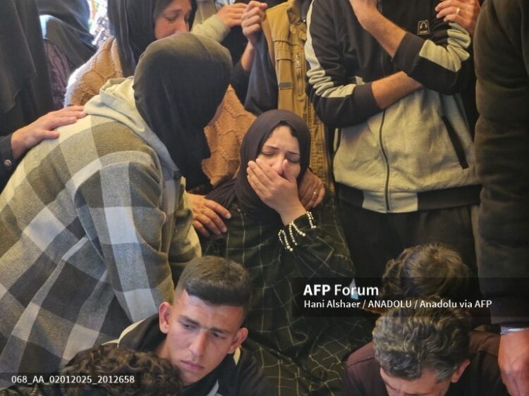 Ahora el frío 'ataca' a los desplazados en Gaza