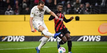 Tras tropiezo europeo, Bayern Múnich se examina en Fráncfort