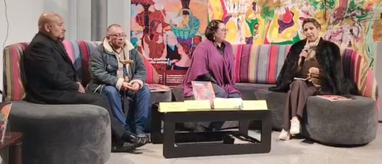 Panelistas invitados a la presentación de la revista Piedra de Agua.