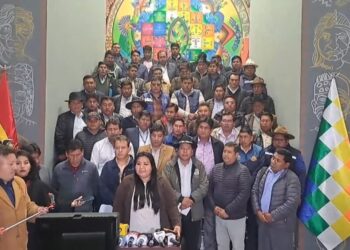 Arce y alcaldes de La Paz prevén inauguración de más de 300 proyectos en municipios