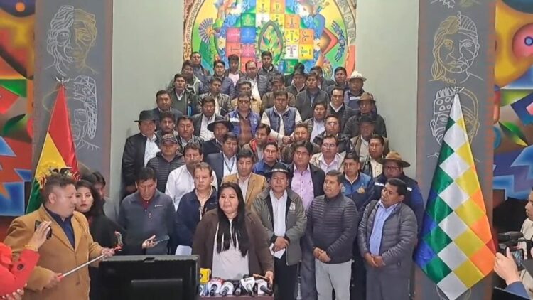 Arce y alcaldes de La Paz prevén inauguración de más de 300 proyectos en municipios