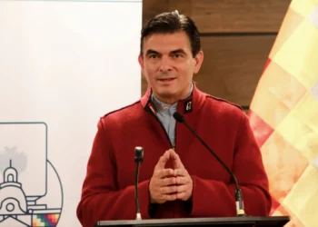Senador Paz sugiere a Arce olvidarse de su candidatura y convocar a una cumbre económica y social