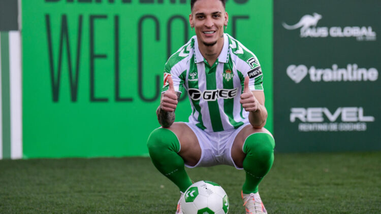 Antony hace soñar al Betis, Real Sociedad a certificar su pase a octavos en Europa