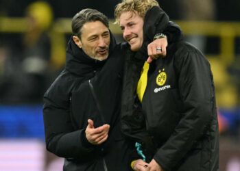 El Dortmund cumple con los servicios mínimos y pasa a octavos de Champions
