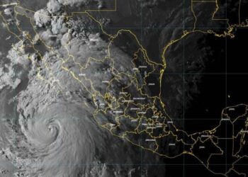 El huracán Jhon tocará tierra mañana