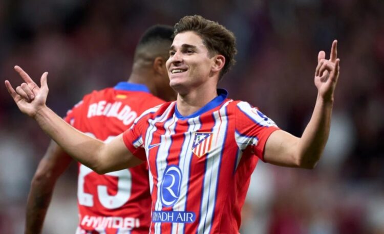 Atlético hunde todavía más al Valencia, primer gol de Julián Álvarez