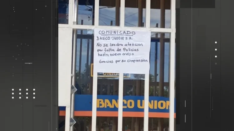 La sucursal del Banco Unión del Chapare suspende operaciones por falta de policías.