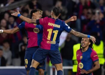 Yamal y Raphinha dan el pase a cuartos al Barcelona tras ganar al Benfica (3-1)