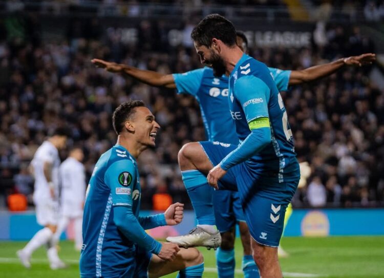 Betis avanza a cuartos en la Conference League con una goleada en Portugal