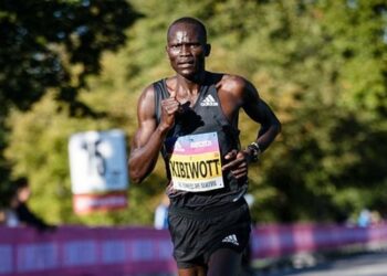 El atleta keniano Kandie fue suspendido por eludir un control antidopaje