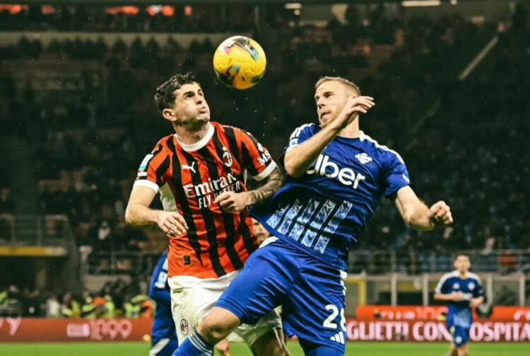 El Milan remonta al Como, debut y roja para Dele Alli en diez minutos