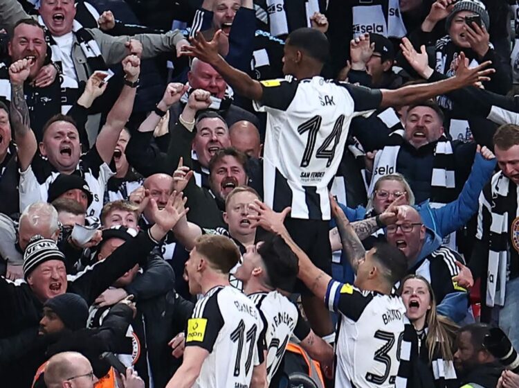 Newcastle gana la Copa de la Liga Inglesa al vencer 2-1 al Liverpool