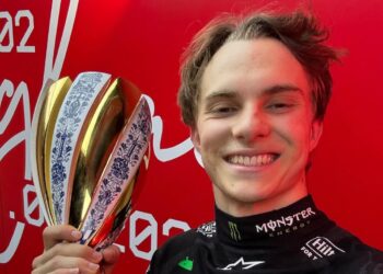 Piastri gana el GP de China por delante de Norris en un doblete de McLaren