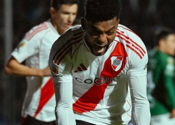 Colombiano Borja vuelve al gol, pero River solo empata con Sarmiento en el Apertura argentino