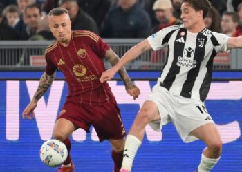 Roma y Juventus firman un empate que les mantiene en la lucha por la Champions