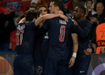 PSG golpea primero ante Aston Villa y demuestra que va en serio a por la Champions