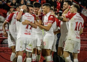 Huracán deslumbra y Mushuc Runa tumba a Cruzeiro en la Sudamericana