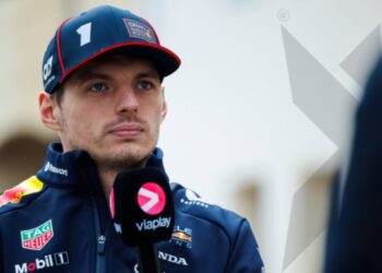 Verstappen llega a Baréin listo para silenciar a los McLaren