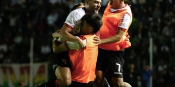 Always Ready sopla 92 velitas, con triunfo (1-2) ante Oriente en Santa Cruz