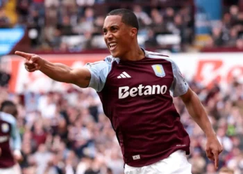 Aston Villa derrota al Fulham y se acerca al top 5 de la Premier