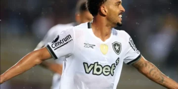 El campeón Botafogo respira en la Libertadores con triunfo agónico ante Carabobo