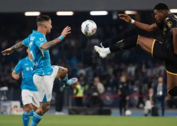 Napoli no pasa del empate ante el Genoa y el Inter se coloca a un punto