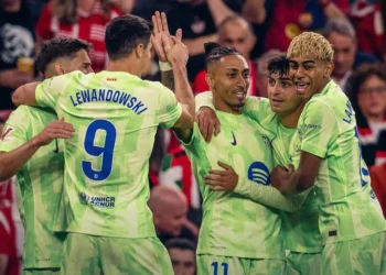 El Barcelona campeón baja el telón con victoria