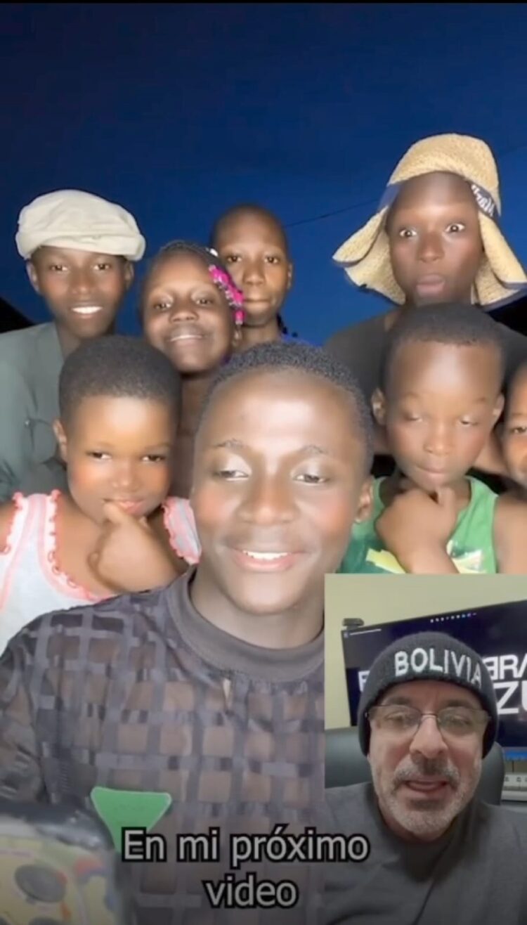 El cantautor boliviano Fabio Zambrana hará una canción con los niños de Nansana Kids de Uganda.