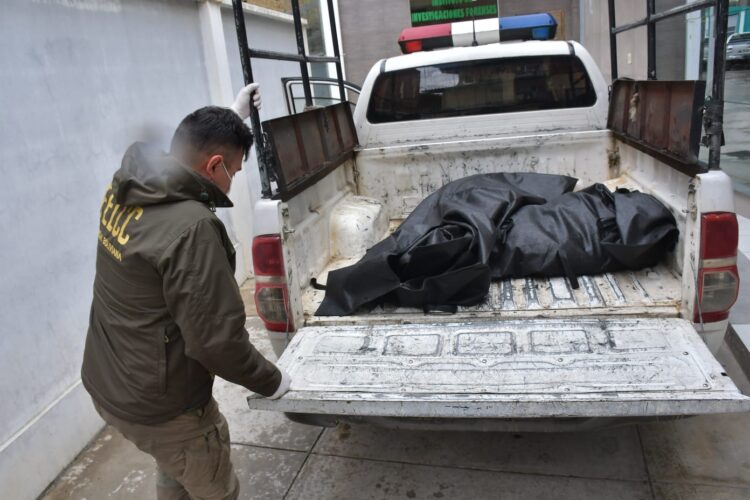 Los cuerpos fueron llevados a la morgue