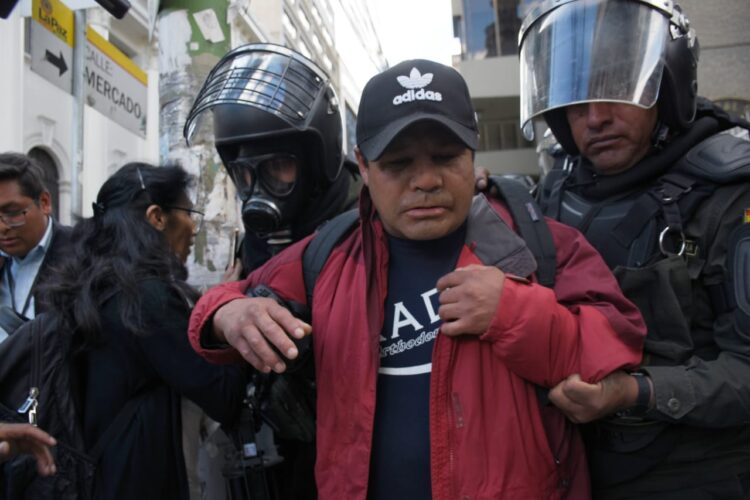 Dirigente detenido evista celebra la liberación de 66 detenidos de Cochabamba y La Paz